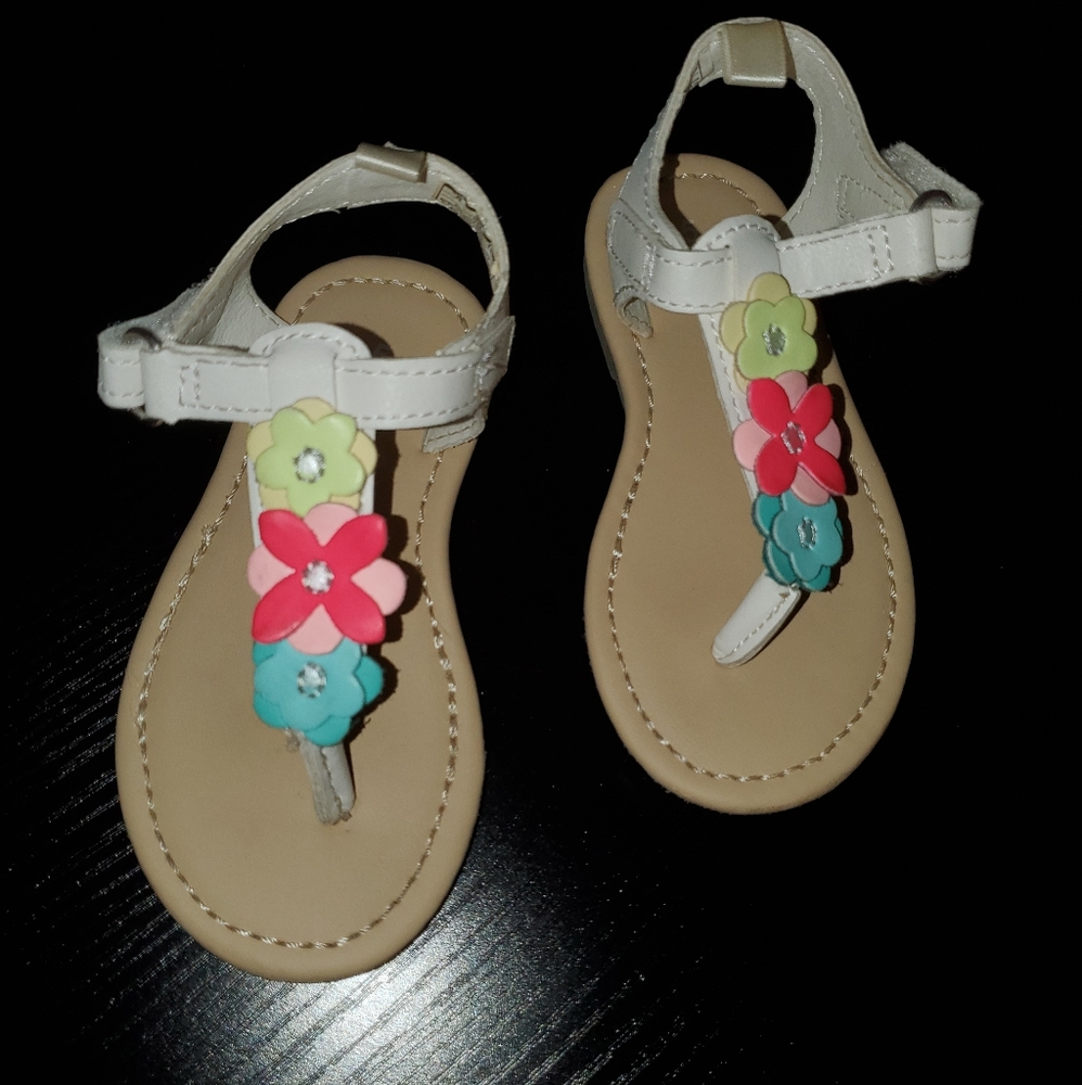 Sandals size 5